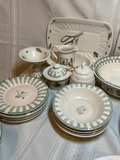 Pfaltzgraff Naturewood Pattern Dinnerware Set with Serving Pieces and table linens - thumbnail 6 of 9