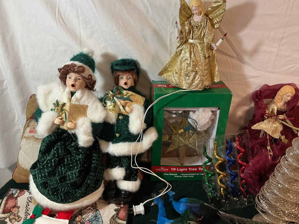 Assorted Christmas Decorations - image 4 of 9