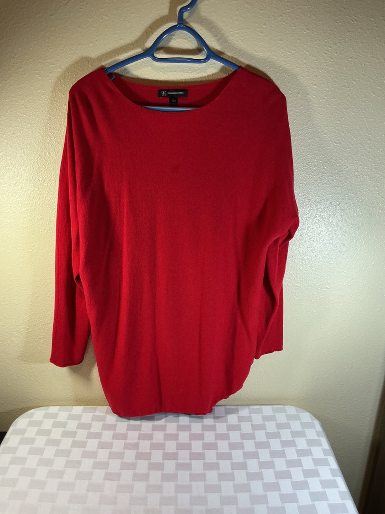 Woman’s Cashmere and more - image 11 of 15