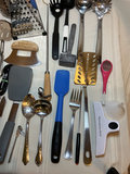 Assorted Kitchen Utensils and Gadgets - thumbnail 3 of 6