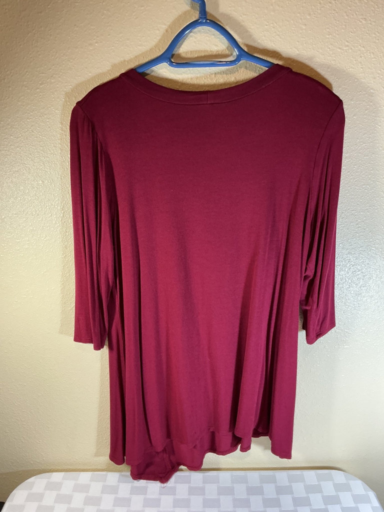Woman’s Cashmere and more - image 8 of 15