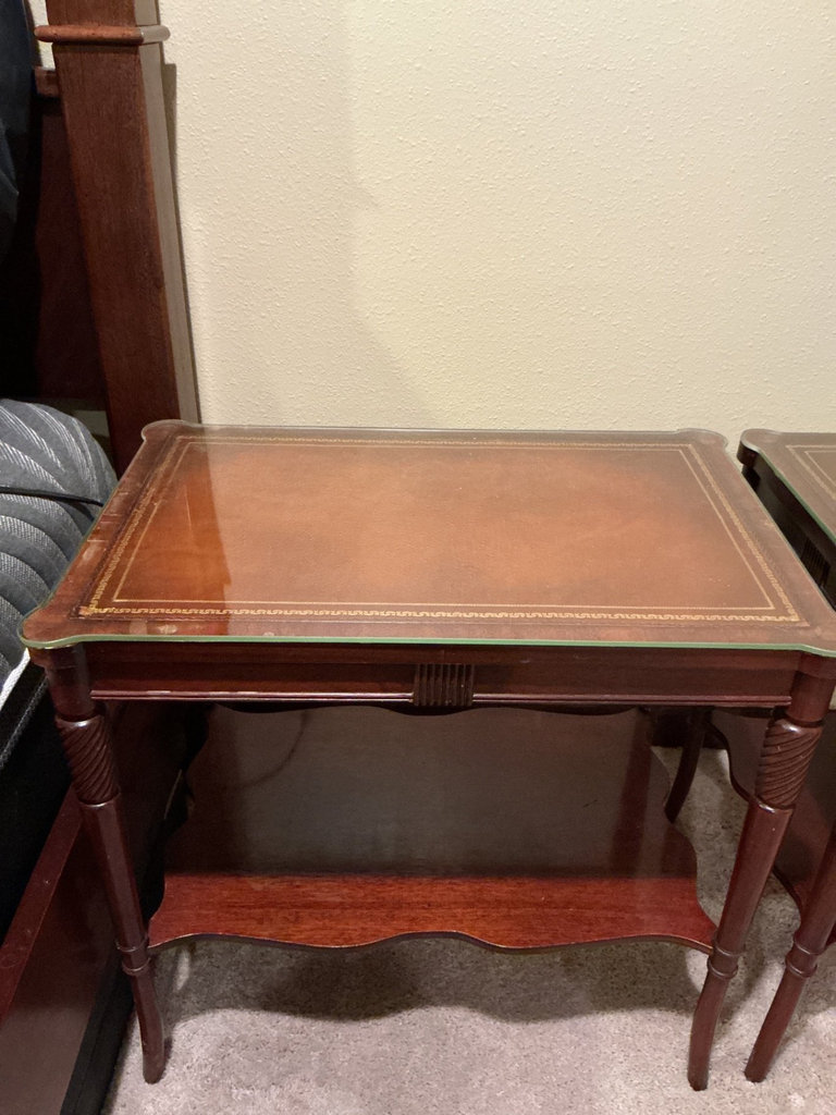Pair of wooden end tables with lamps - image 3 of 5