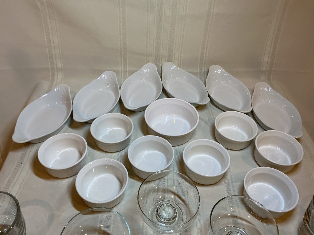 White ceramic bowls, leaf dishes and clear glass serving dishes - image 2 of 5