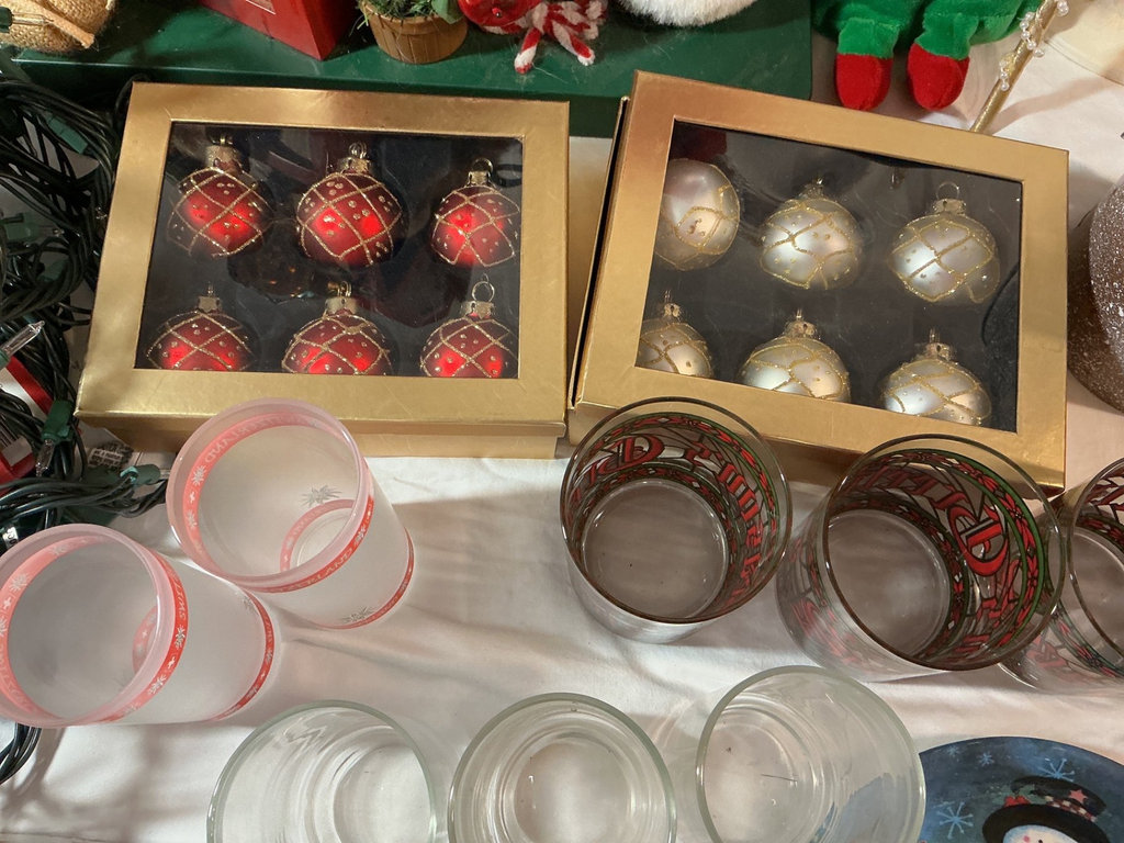 Assorted Christmas Decorations and Ornaments - image 9 of 12