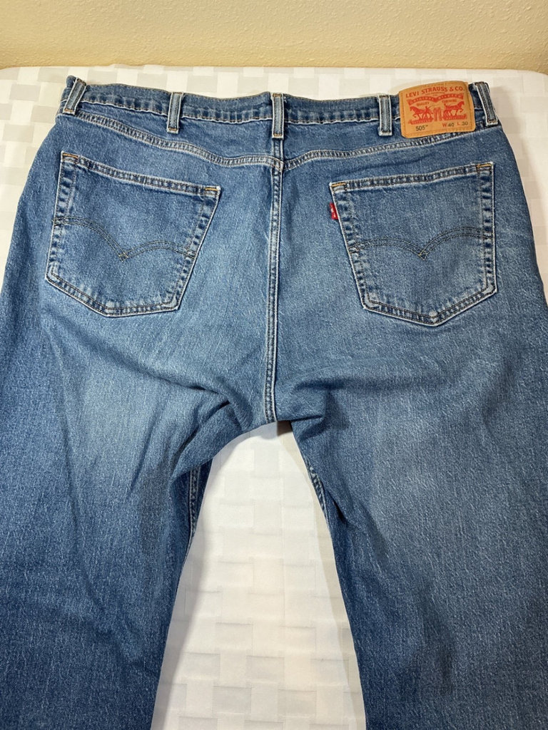 Assorted Levi's Jeans in Blue and Black Denim - image 5 of 9