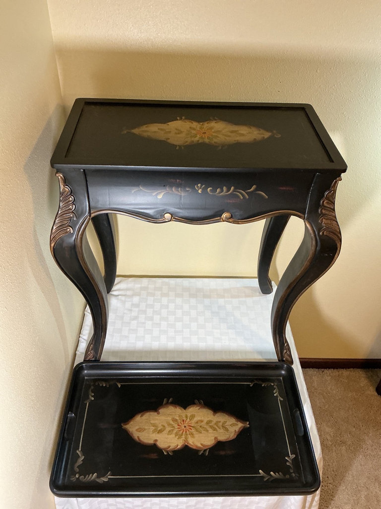 Black lacquered accent table with burgundy floor lamp - image 2 of 8