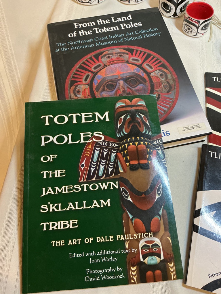 Northwest Coast Indigenous Art Books and Totem Pole Themed Tableware - image 7 of 8