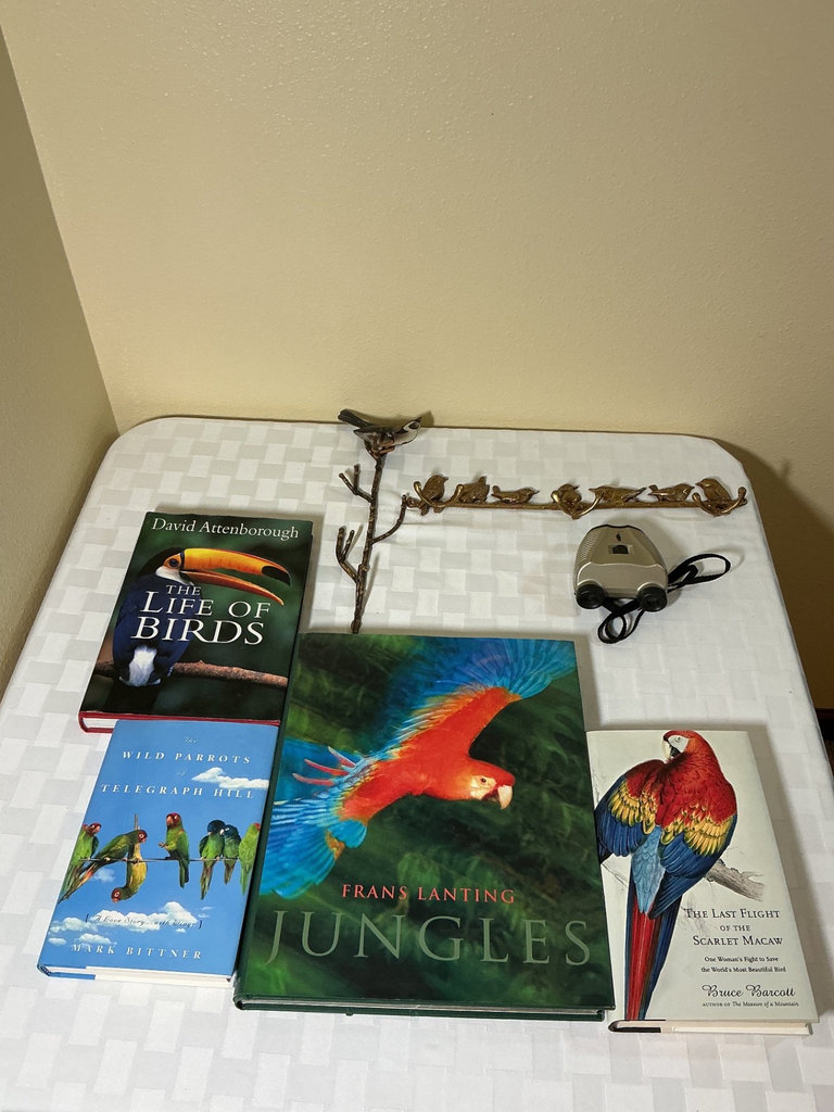 Bird-themed decorative hooks and birding books - image 1 of 5