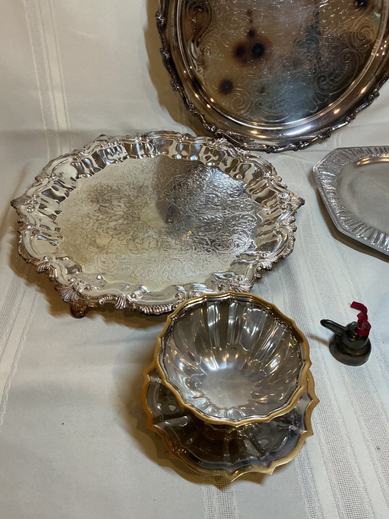 Silver Plate Serving dishes and bowls set - image 3 of 8