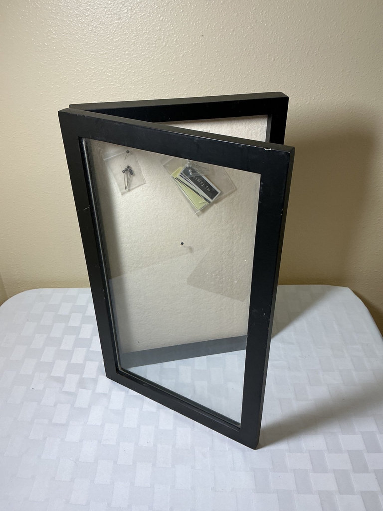 Assorted Picture Frames  - image 6 of 6