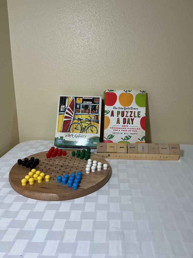 Assorted board games, puzzles, and toy sets - image 4 of 4