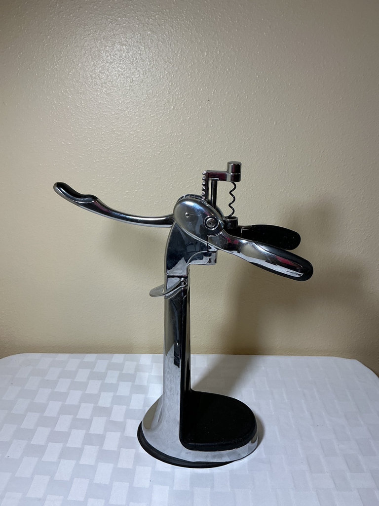 Wine glasses with accessory kit - image 2 of 8