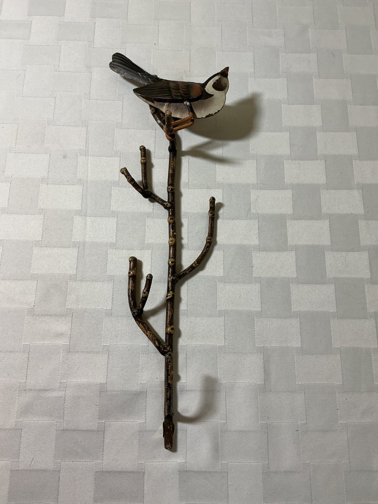 Bird-themed decorative hooks and birding books - image 2 of 5