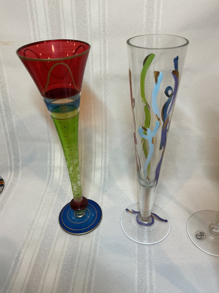Hand-painted glassware collection with martini and champagne glasses - image 6 of 11