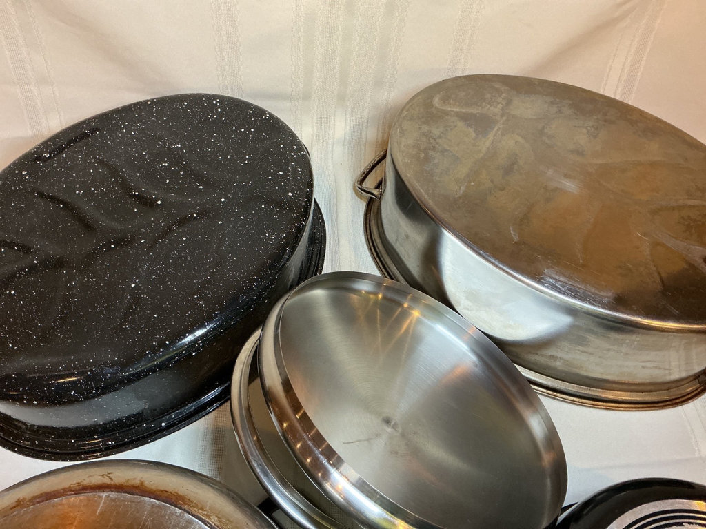 Assorted Pots and Pans - image 6 of 6