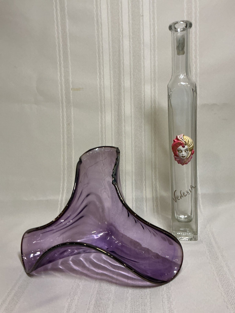 Set of decorative glass items: cow figurine, vases, bottle, and ornament - image 4 of 5