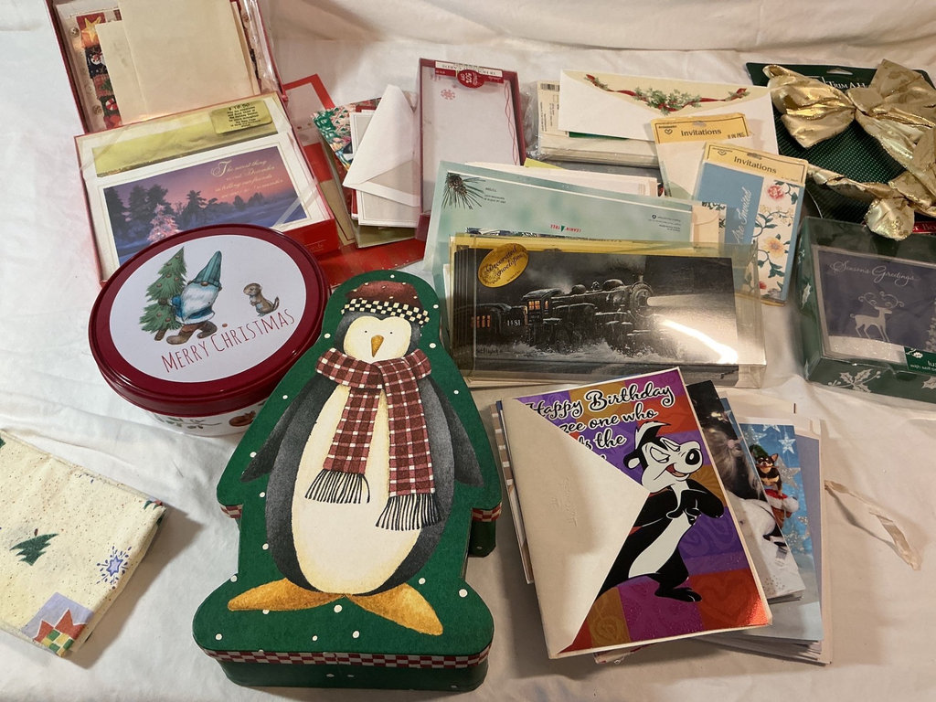 Assorted Christmas Decorations and Ornaments - image 3 of 12