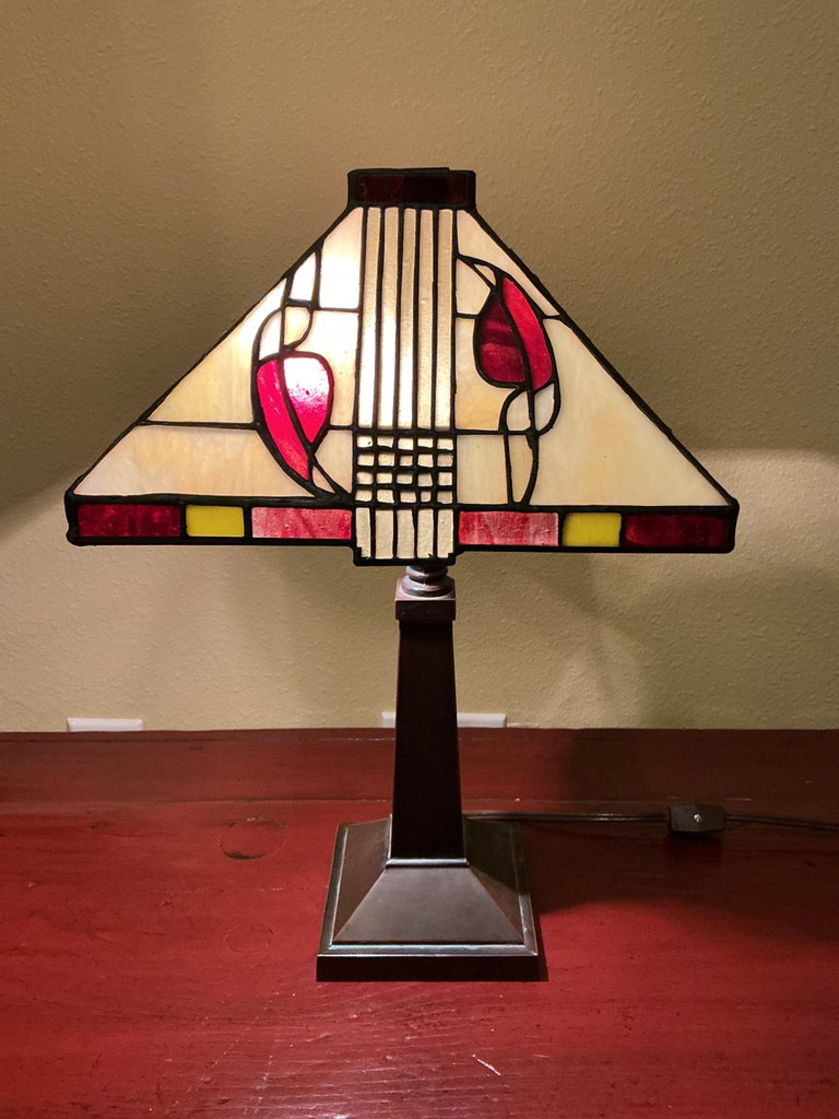 Tiffany-style stained glass table lamp - image 1 of 4