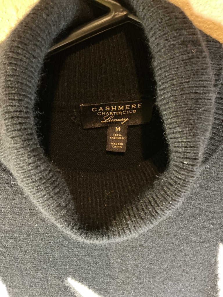 Woman’s Cashmere and more - image 6 of 15
