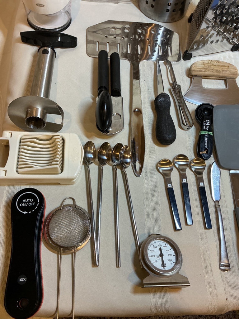 Assorted Kitchen Utensils and Gadgets - image 2 of 6