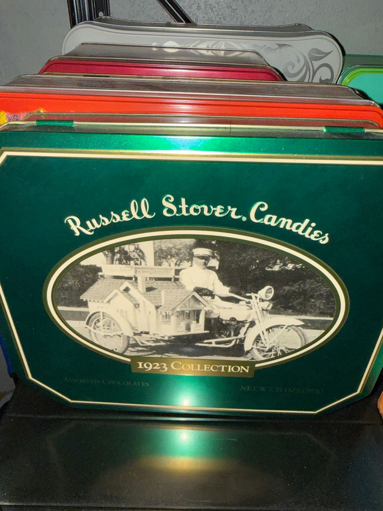Assorted Vintage Tin Boxes - image 5 of 6
