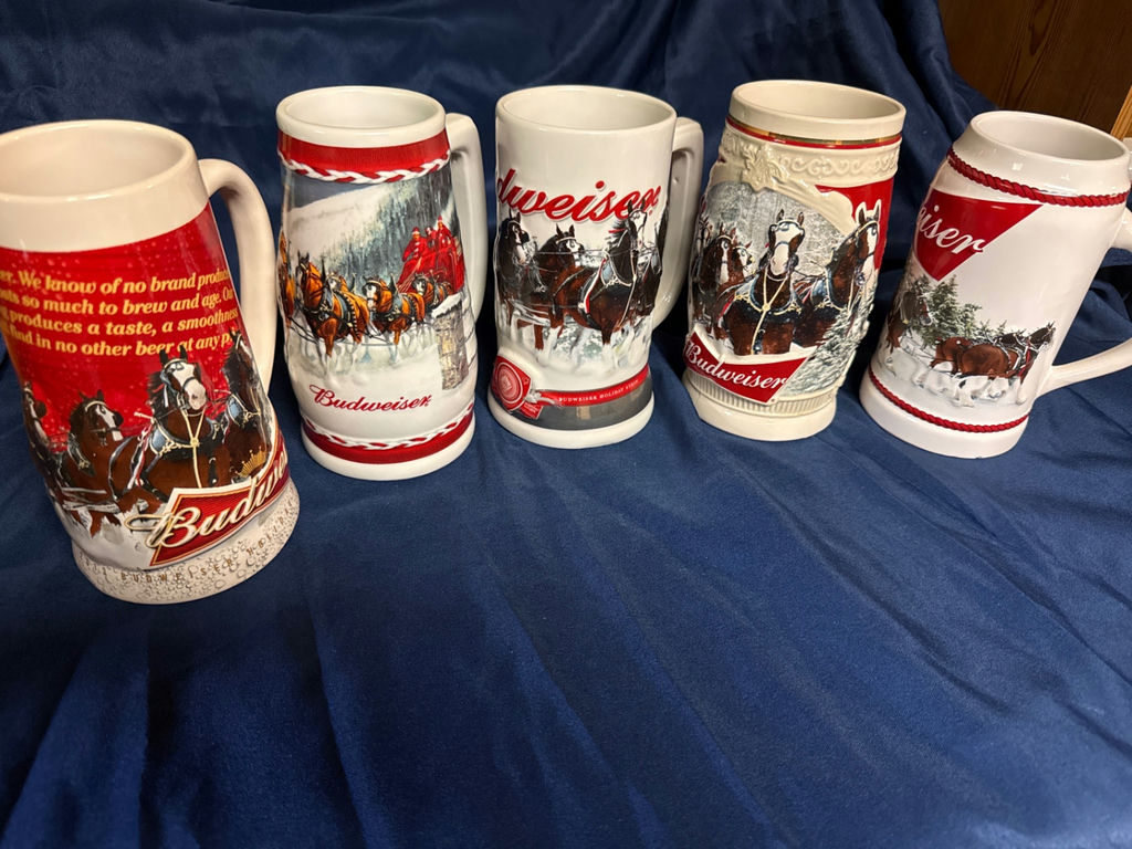 Budweiser Winter Scene Beer Steins Collection - image 2 of 4