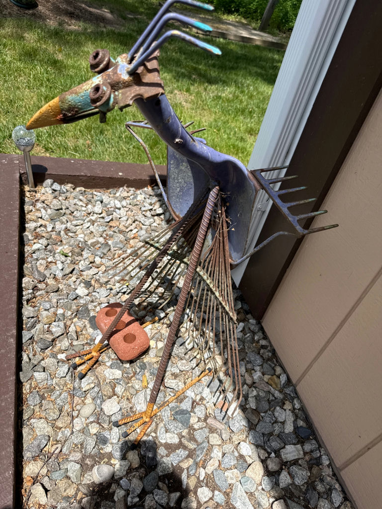Rusty metal bird garden sculpture - image 2 of 2