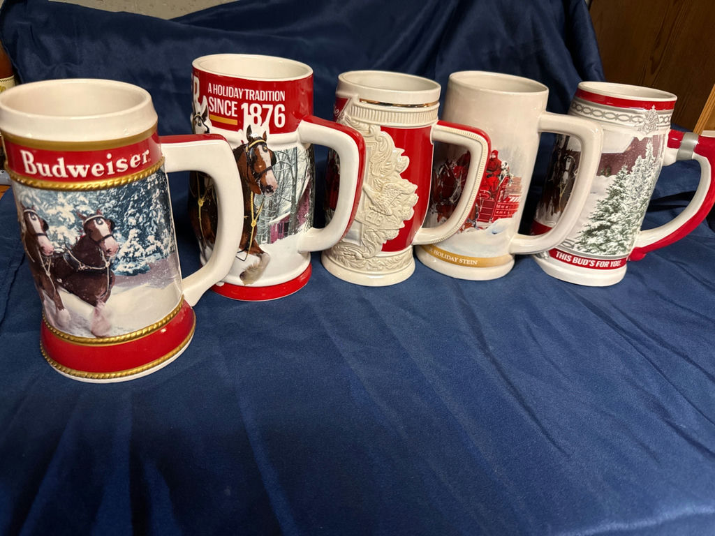 Budweiser Holiday Stein Mugs Collection - image 2 of 4