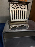 Vintage metal toaster device with-decorative base - thumbnail 5 of 5