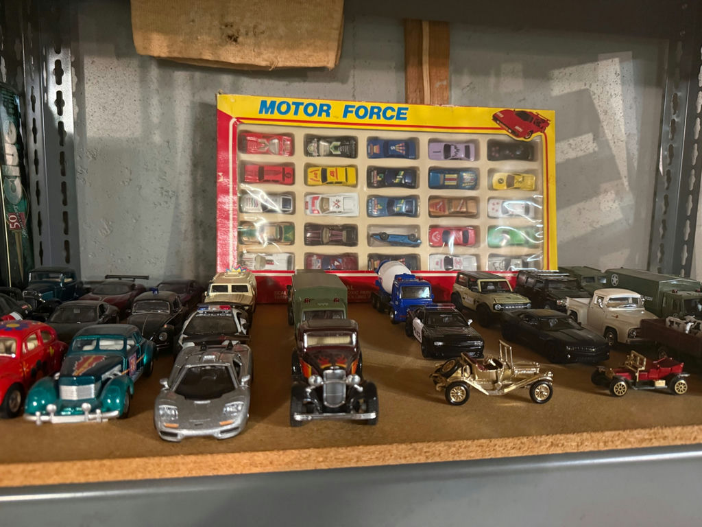 Die-cast toy car and truck collection - image 3 of 5