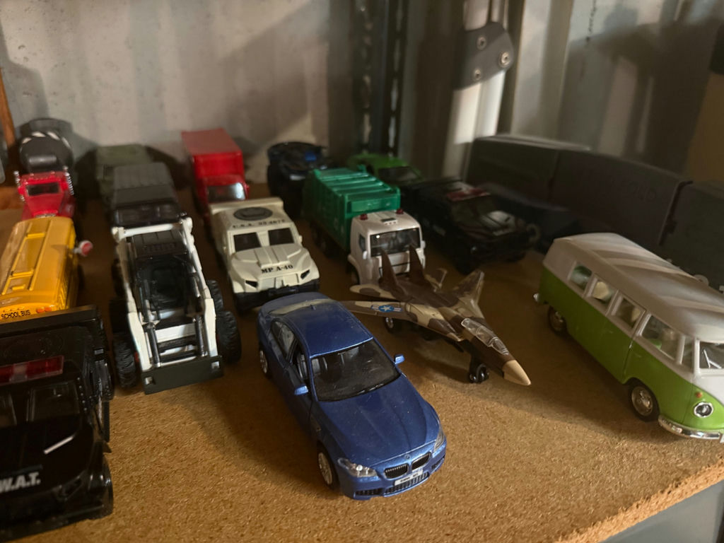 Die-cast toy vehicle collection - image 5 of 6