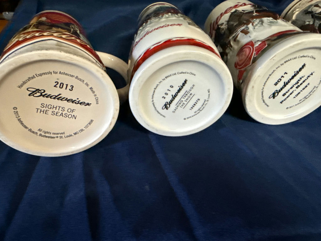 Budweiser Winter Scene Beer Steins Collection - image 4 of 4