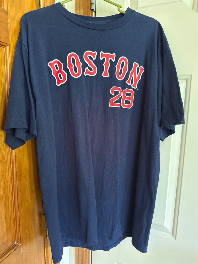 Navy Boston Red Sox T-shirt with Gonzalez 28 - image 1 of 3