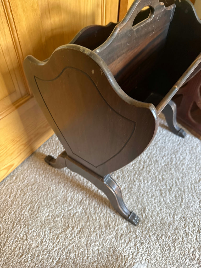 Two wooden magazine racks - image 3 of 4