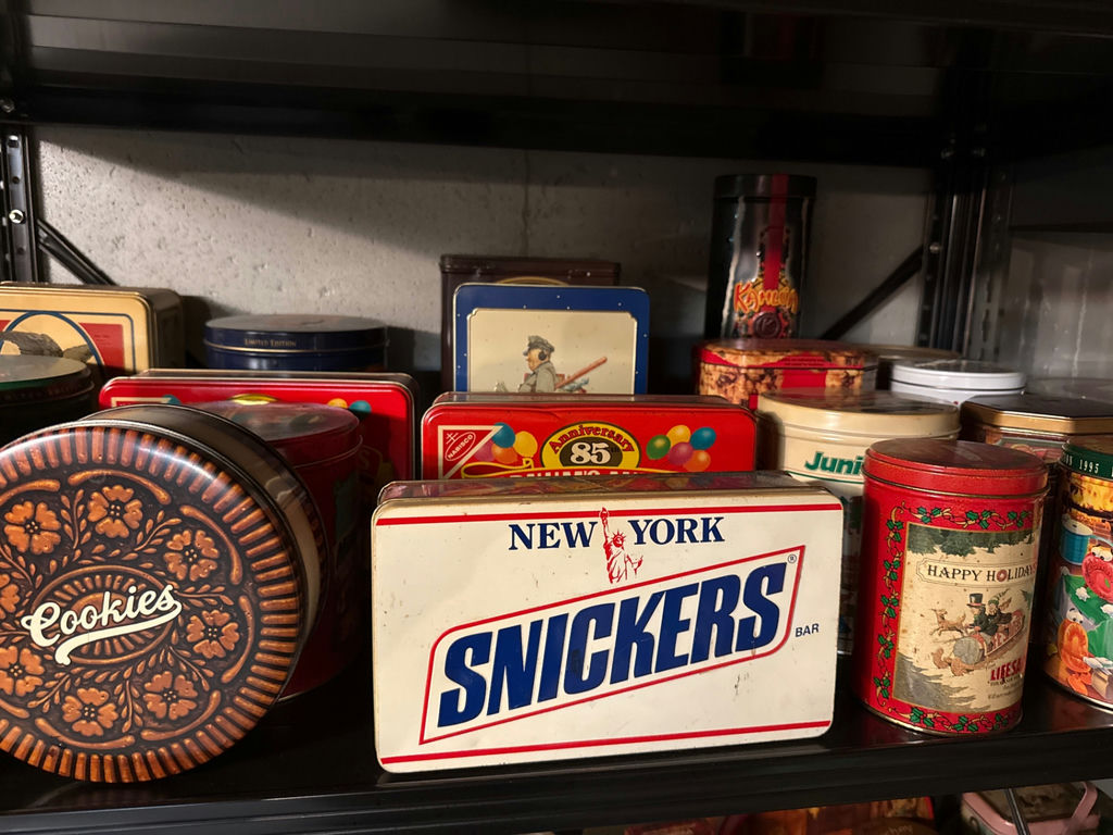 Vintage tin cookie tins and decorative metal containers - image 1 of 6