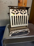 Vintage metal toaster device with-decorative base - thumbnail 2 of 5