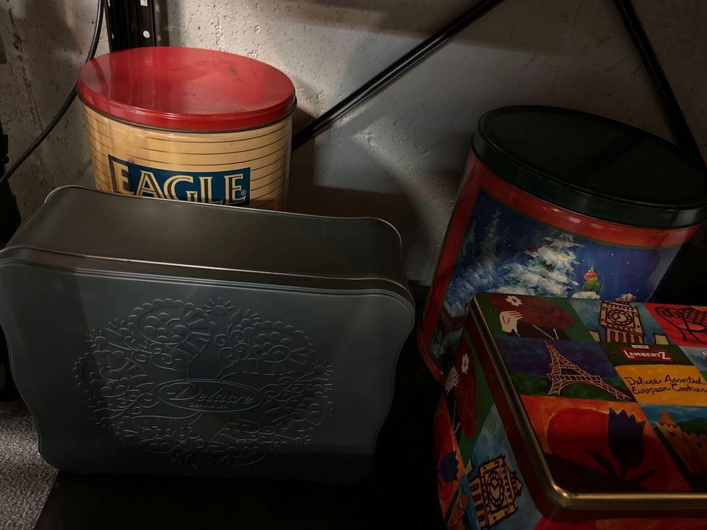Decorative metal tins and storage boxes - image 2 of 3