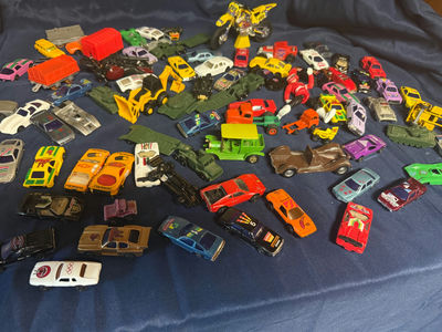 Assorted toy vehicles (die-cast cars, trucks, motorcycles, and military/construction vehicles) - Image 1 of 4
