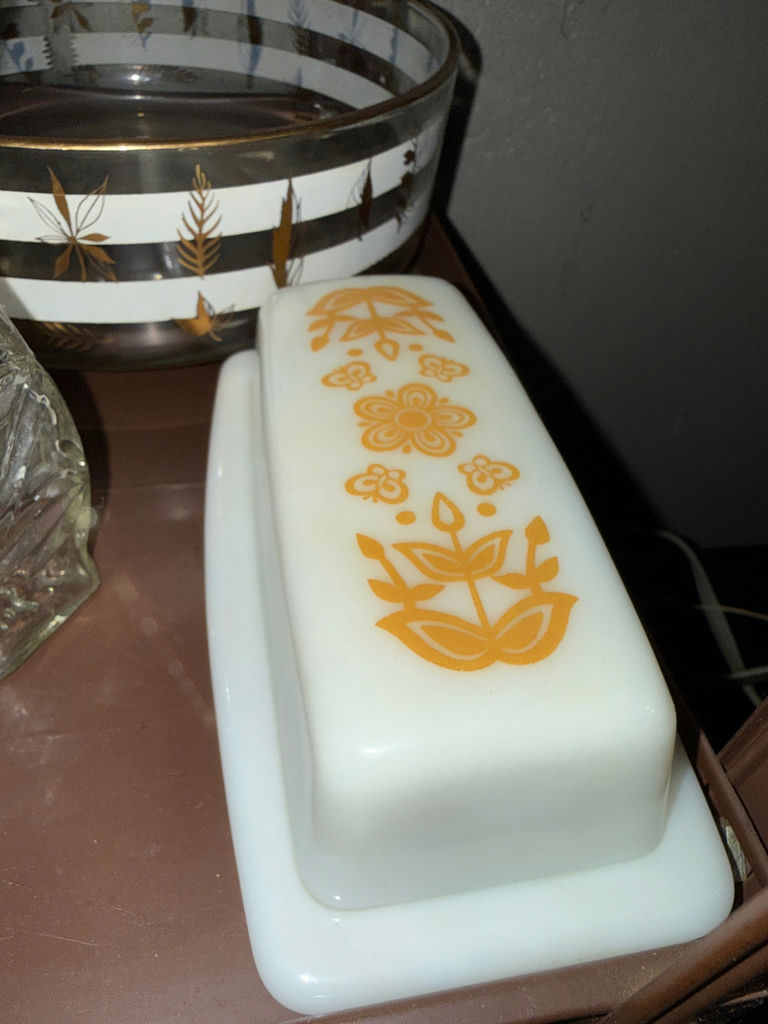 Assorted ceramic dishware and glassware - image 5 of 5