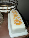 Assorted ceramic dishware and glassware - thumbnail 5 of 5