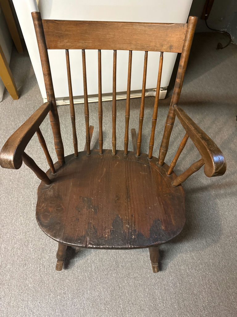 Wooden Windsor-style rocking chair - image 2 of 2