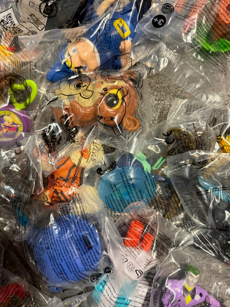 Assorted Mini Action Figures in Bags - image 6 of 8