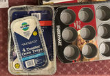 Assorted new bakeware collection (cookie sheets, muffin pans, and baking trays) - thumbnail 6 of 9