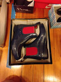 Assorted women's shoes in boxes - thumbnail 4 of 8