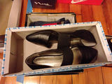 Assorted women's shoes in boxes - thumbnail 5 of 8