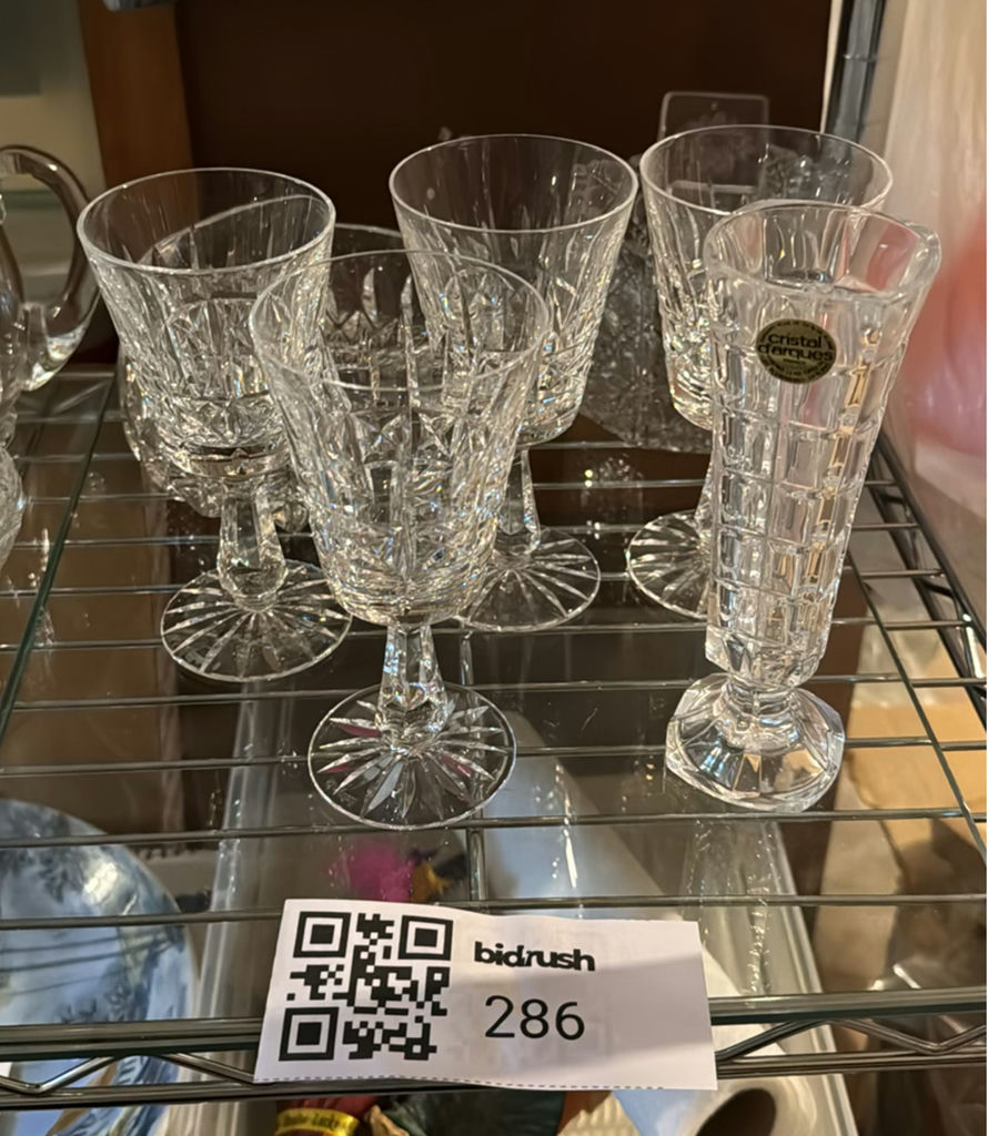 Crystal glassware collection with stemware and decorative pieces - image 1 of 4