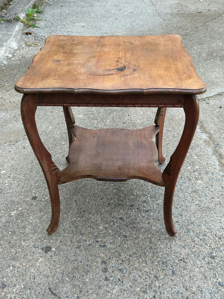 Antique Bowlegged End Table - image 3 of 4