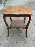 Antique Bowlegged End Table - thumbnail 3 of 4