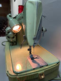 Mid-Century Singer Sewing Machine 1950s-60s - thumbnail 4 of 4