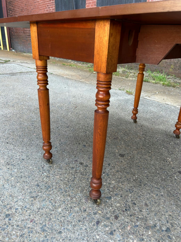 Antique Drop Leaf Dinning Table - image 4 of 5